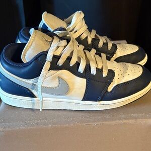 Nike Dark Blue and Cream Casual Shoes